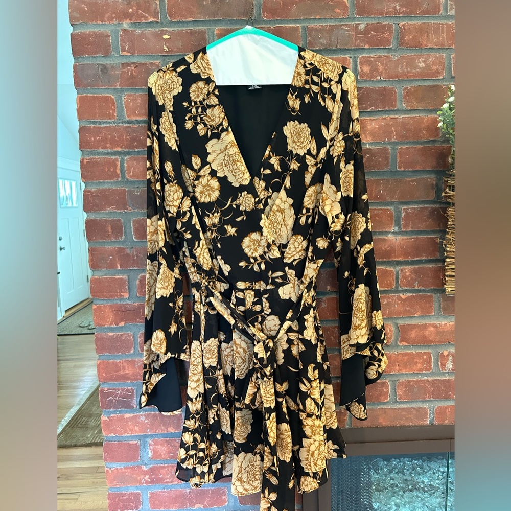 City Chic Size 20 Mini Black & Gold/Yellow Floral Bell Sleeve Dress